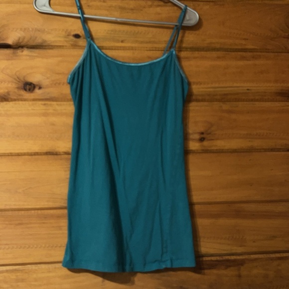 Bundle of 5 tops - Picture 10 of 13